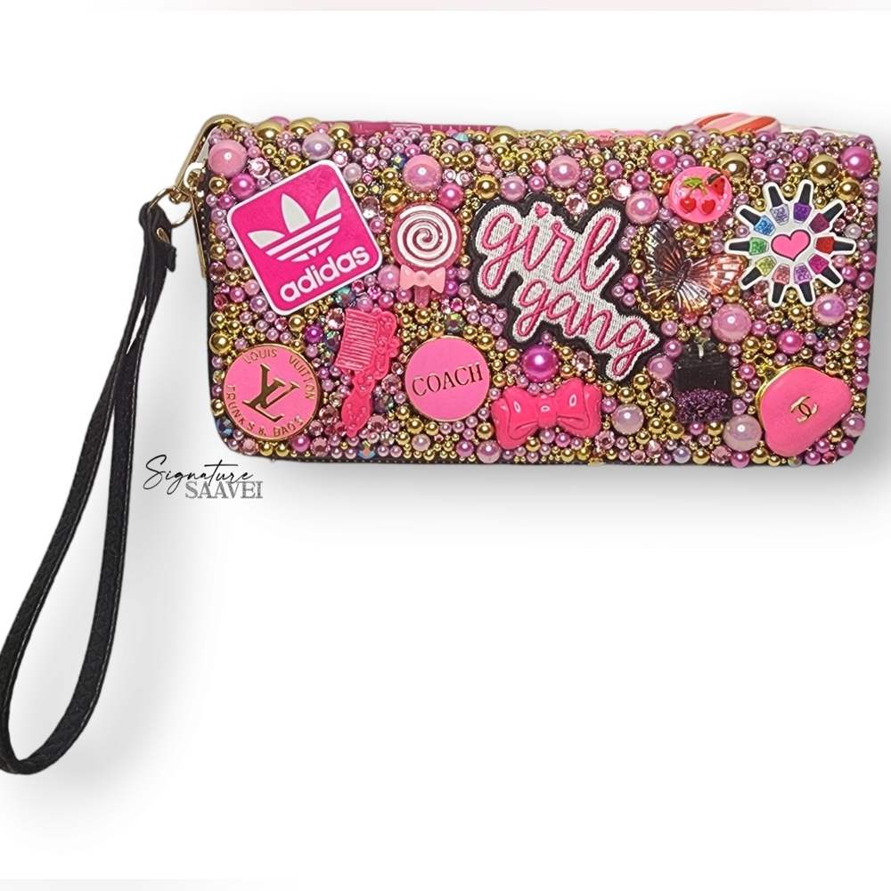 BRAND NEW Signature 'GirlGang' Wristlet